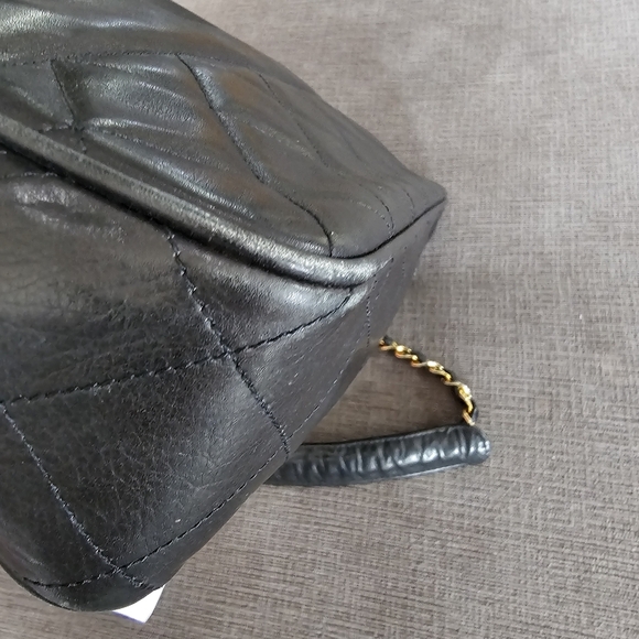 CHANEL Chain Tote Shoulder Crossbody Bag Lambskin Black 100% Authentic Guarantee - Picture 7 of 16